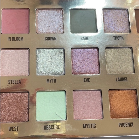 Venus XL ii makeup palette - Picture 3 of 5